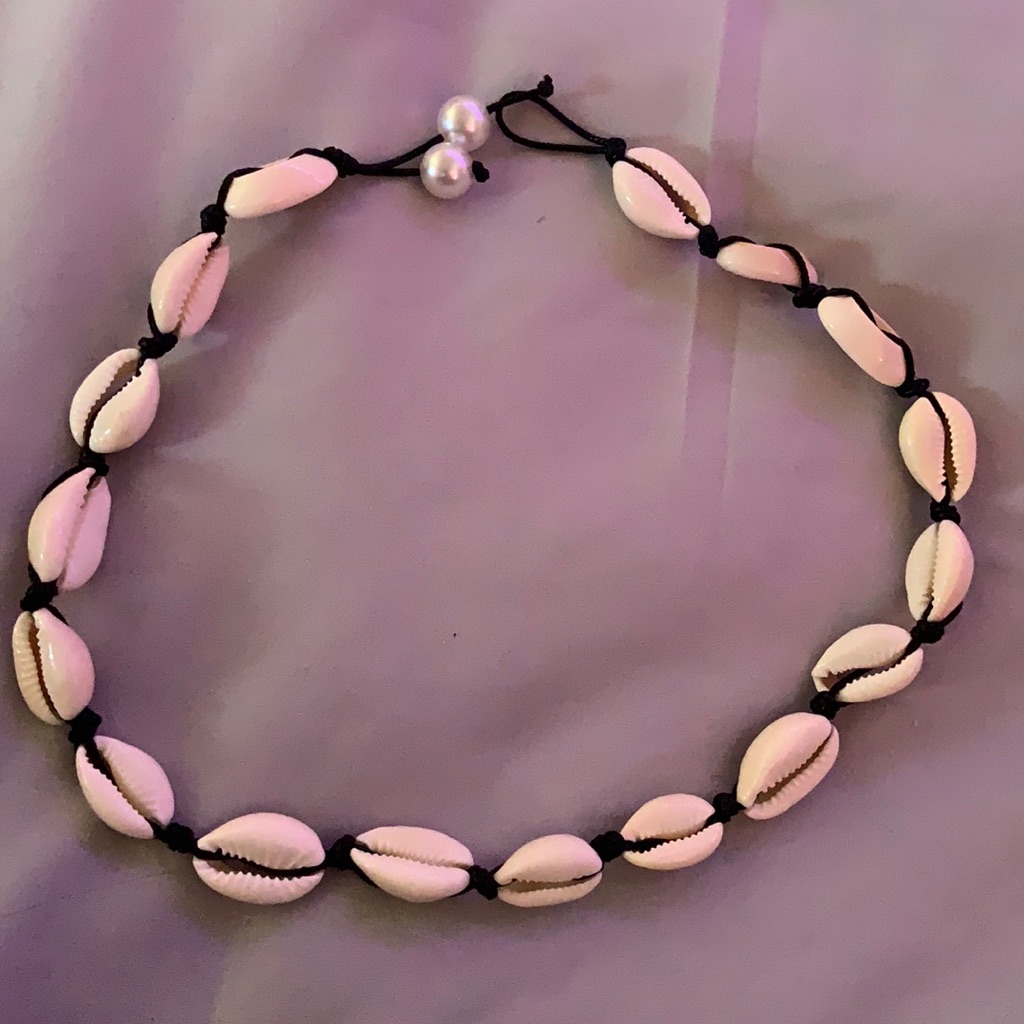 Cute Puka Shell Necklace 15$